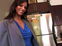 Milf Deepthroats In Kitchen Before Getting Pussy Banged And Cum In Mouth